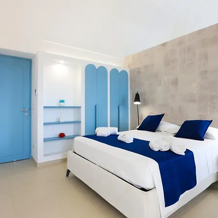 - Olivella Anacapri (Isola di Capri)