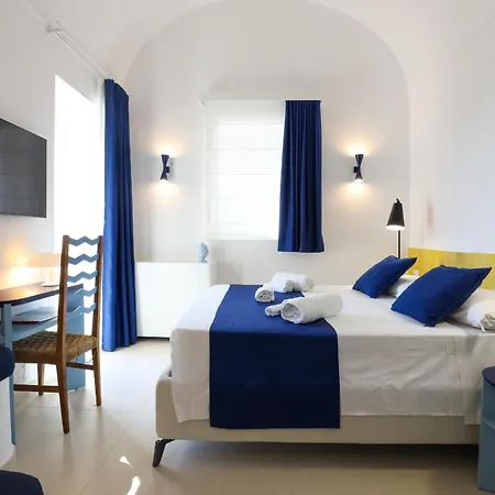 - Olivella * Anacapri (Isola di Capri)